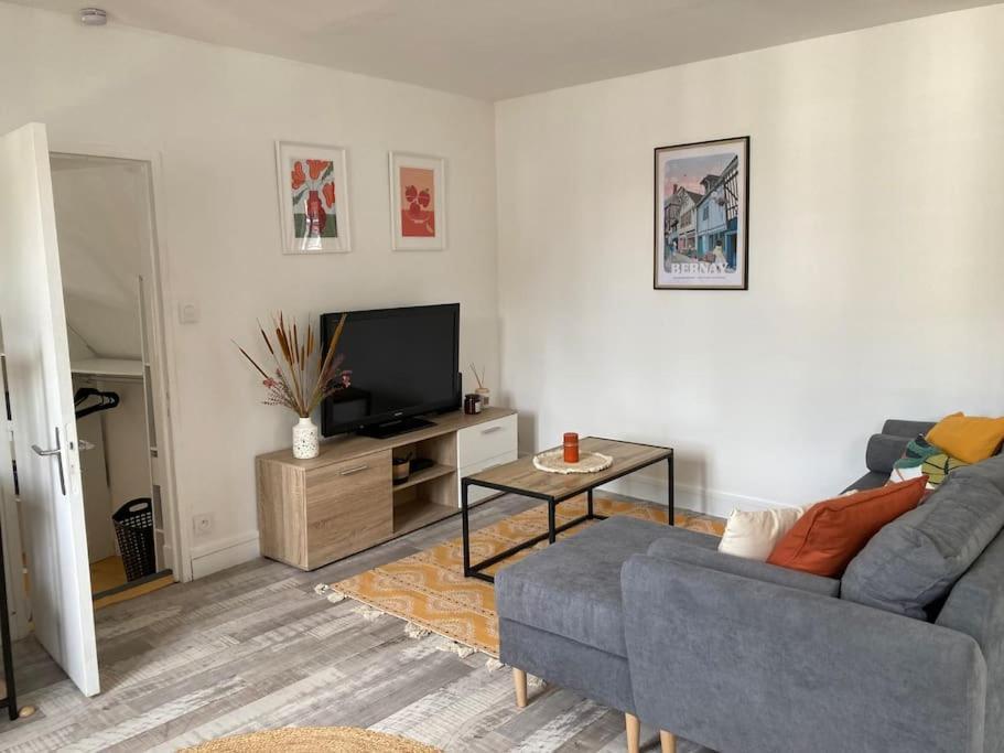 Cosy Appartement Hyper Centre Bernay  Extérieur photo